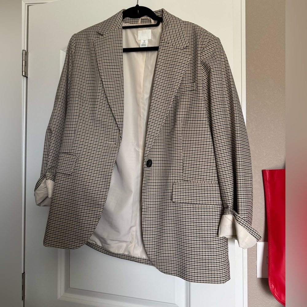 H&M Black and White Houndstooth Blazer